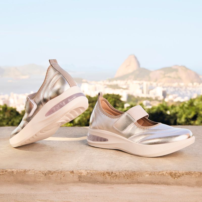 Tênis SoftStep Anabela Médio Prata com Cinza