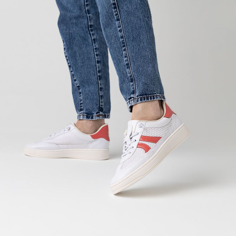 Tênis Beta Salto Baixo Branco Neve com Coral