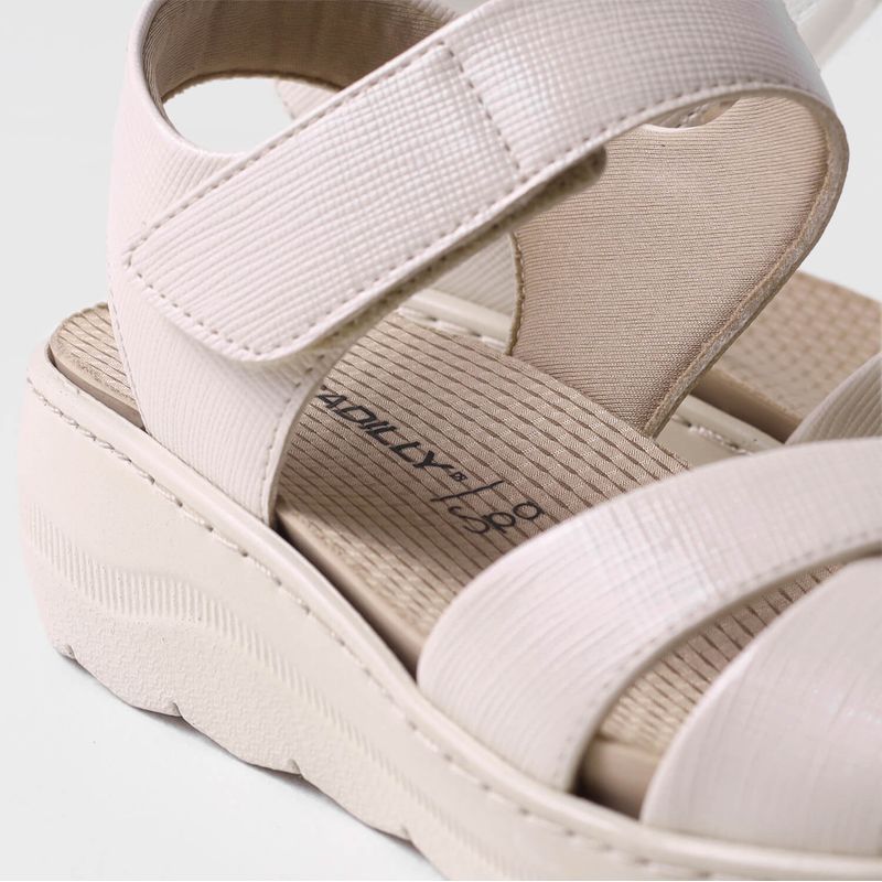 Sandália Spa Anabela Médio Off White