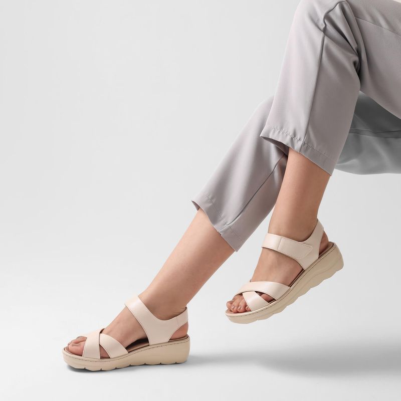 Sandália Spa Anabela Médio Off White