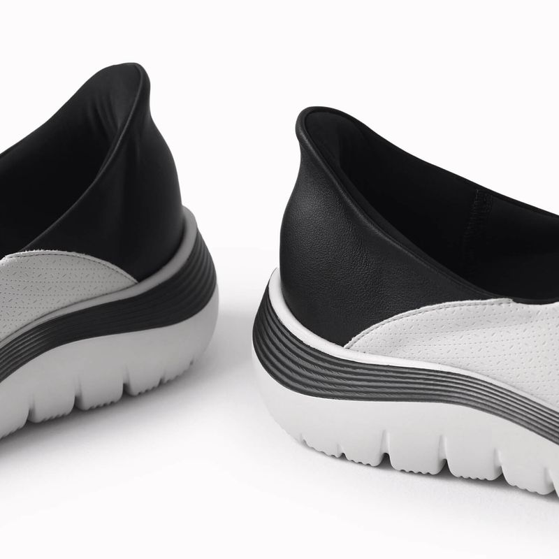 Tênis SlipFit Salto Médio Off White com Preto