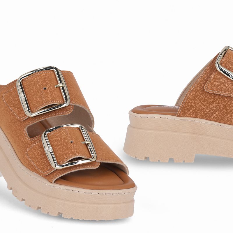 Tamanco Salto Médio Mascavo - PICCADILLY