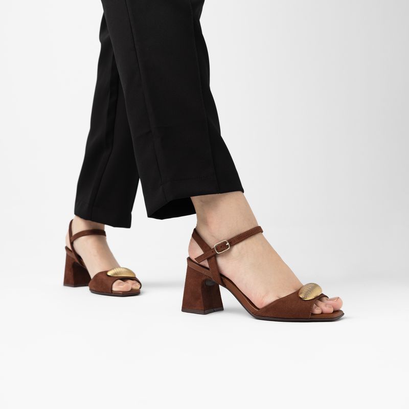 Sandália Flavia Salto Alto Pinhão