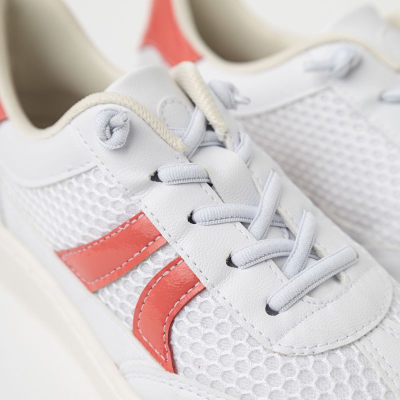 Tênis Beta Salto Baixo Branco Neve com Coral