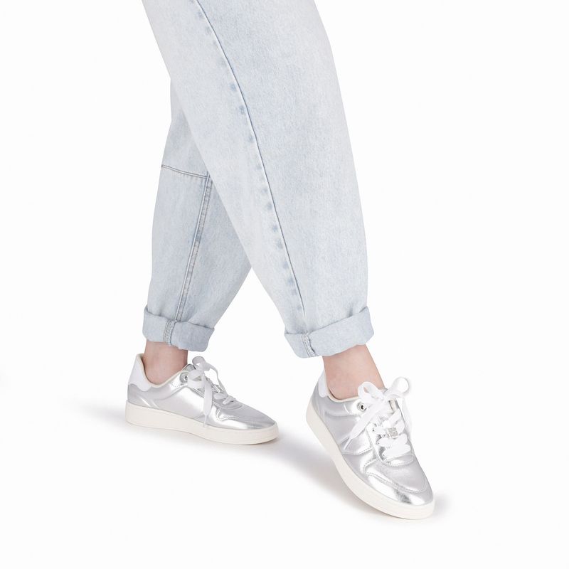 Tênis Beta Salto Baixo Prata com Branco Neve